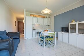 Interno 2 in Iseo With 1 Bedrooms and 1 Bathrooms