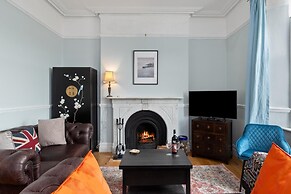 Penalun House - Beautiful Sea Views