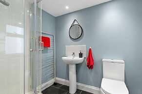 Penalun House - Beautiful Sea Views