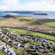 Penalun House - Beautiful Sea Views