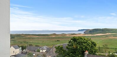 Penalun House - Beautiful Sea Views