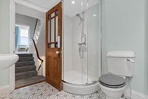 Penalun House - Beautiful Sea Views