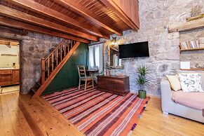 Chic Villa w Fireplace 3 min to Beach in Bodrum