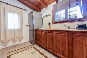 Chic Villa w Fireplace 3 min to Beach in Bodrum