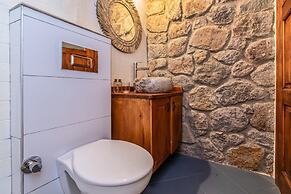 Chic Villa w Fireplace 3 min to Beach in Bodrum