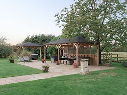 Reybridge House
