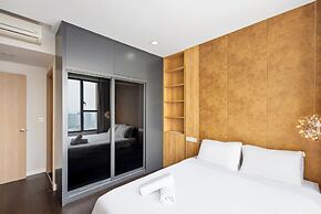 REM Rivergate Garden Pool Signature Apartments