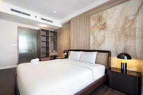 REM Rivergate Garden Pool Signature Apartments