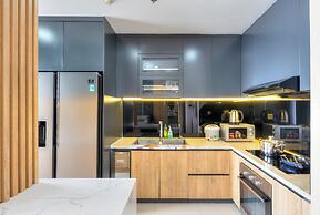 REM Rivergate Garden Pool Signature Apartments