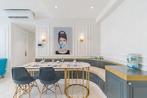 REM Rivergate Garden Pool Signature Apartments