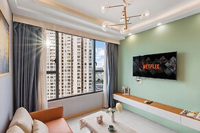 REM Rivergate Garden Pool Signature Apartments