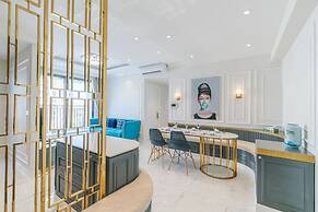 REM Rivergate Garden Pool Signature Apartments