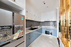 REM Rivergate Garden Pool Signature Apartments