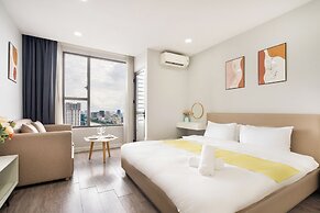 REM Rivergate Garden Pool Signature Apartments