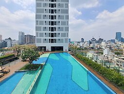 REM Rivergate Garden Pool Signature Apartments