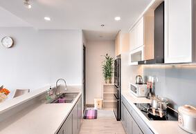 REM Rivergate Garden Pool Signature Apartments