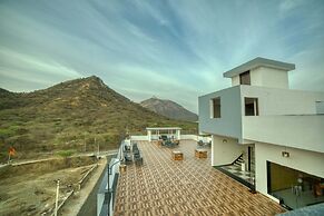 Hotel Paramount Udaipur