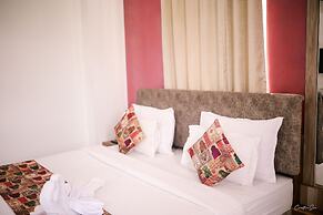 Hotel Paramount Udaipur