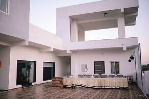 Hotel Paramount Udaipur