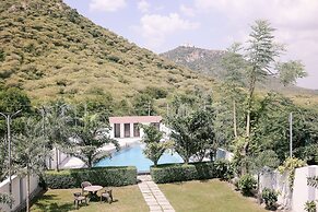 Hotel Paramount Udaipur