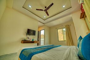 Hotel Paramount Udaipur