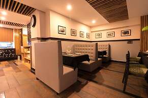 The Regal Boutique Hotel