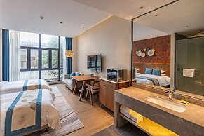 Hotels in Lady Island Resort