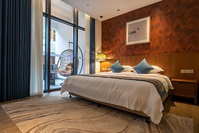 Hotels in Lady Island Resort