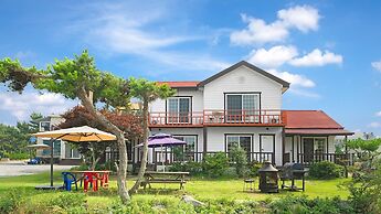 Taean Hagampo Coastvalley Pension