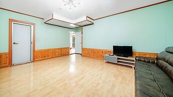 Taean Hagampo Coastvalley Pension