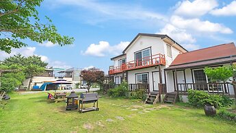 Taean Hagampo Coastvalley Pension