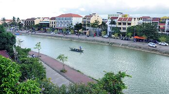 Hoi An Riverlight