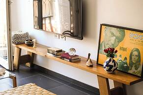 Old Jaffa Vintage Dream by Sea N' Rent