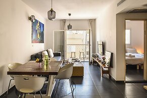 Old Jaffa Vintage Dream by Sea N' Rent