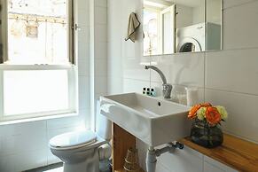 Old Jaffa Vintage Dream by Sea N' Rent