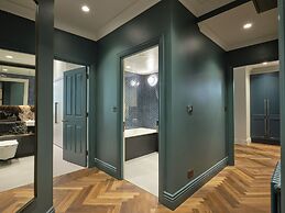 Mayfair – Peterson House