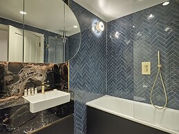 Mayfair – Peterson House