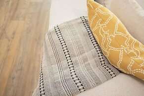 Liiiving - Cooper Residence Apartment