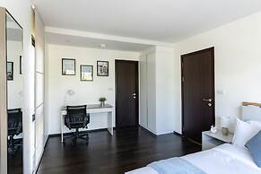 The Title II G 456-251