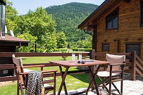 Natura Chalets