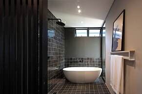 The Woods Luxury Homes - Elaleni Estate