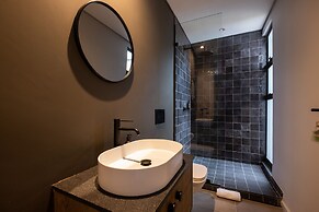 The Woods Luxury Homes - Elaleni Estate