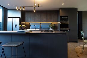 The Woods Luxury Homes - Elaleni Estate