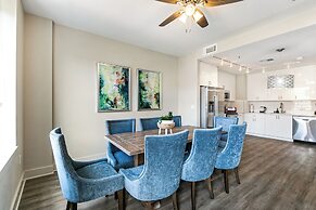 Spacious 4BR Condo Near French Quarter