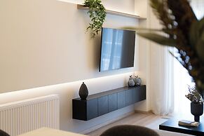 Newly Renovated 2Bdr Apt-5min to metro