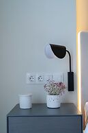 Newly Renovated 2Bdr Apt-5min to metro