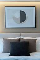 Newly Renovated 2Bdr Apt-5min to metro