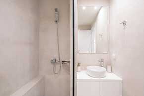 Newly Renovated 2Bdr Apt-5min to metro