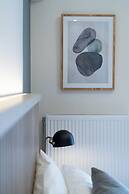 Newly Renovated 2Bdr Apt-5min to metro