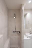 Newly Renovated 2Bdr Apt-5min to metro